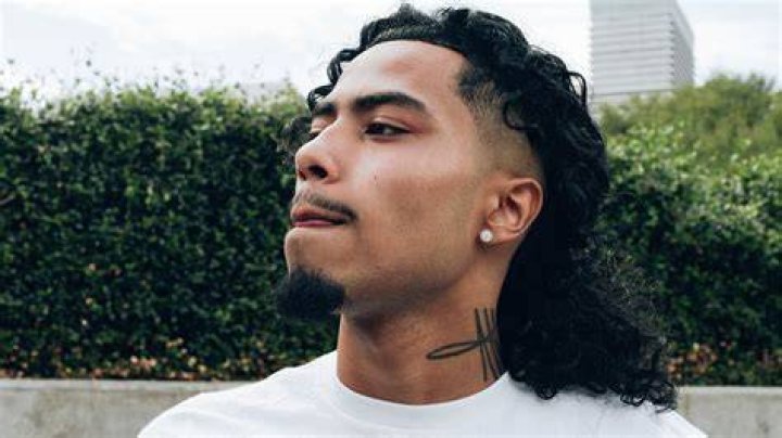 Aaron May (Rapper) BioWiki, Age, Married, Family, Girlfriend, Net Worth