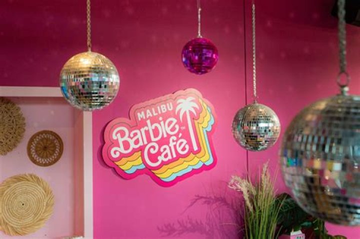 Barbie Cafe A Bubbly Pink Restaurant Framed on the Barbie Theme SAGMart