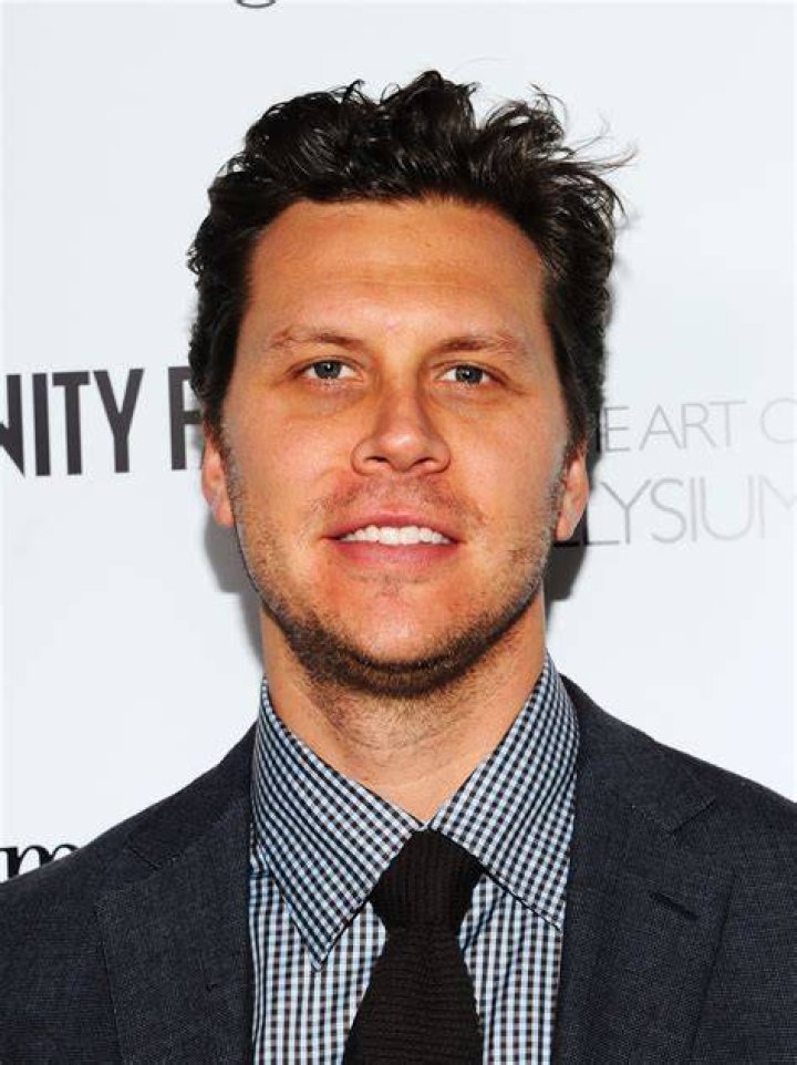 Discover The Secrets Behind Hayes MacArthur's Impressive Net Worth