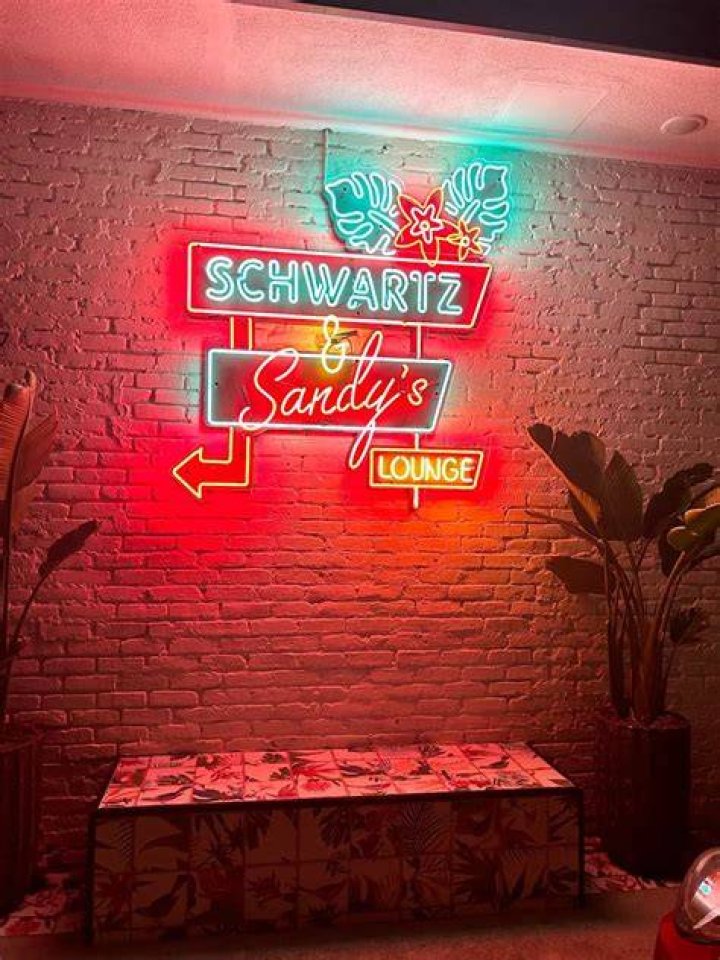 Inside Schwartz & Sandy's! Tom Schwartz and Tom Sandoval share first