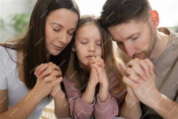 Is She Christian? Family |