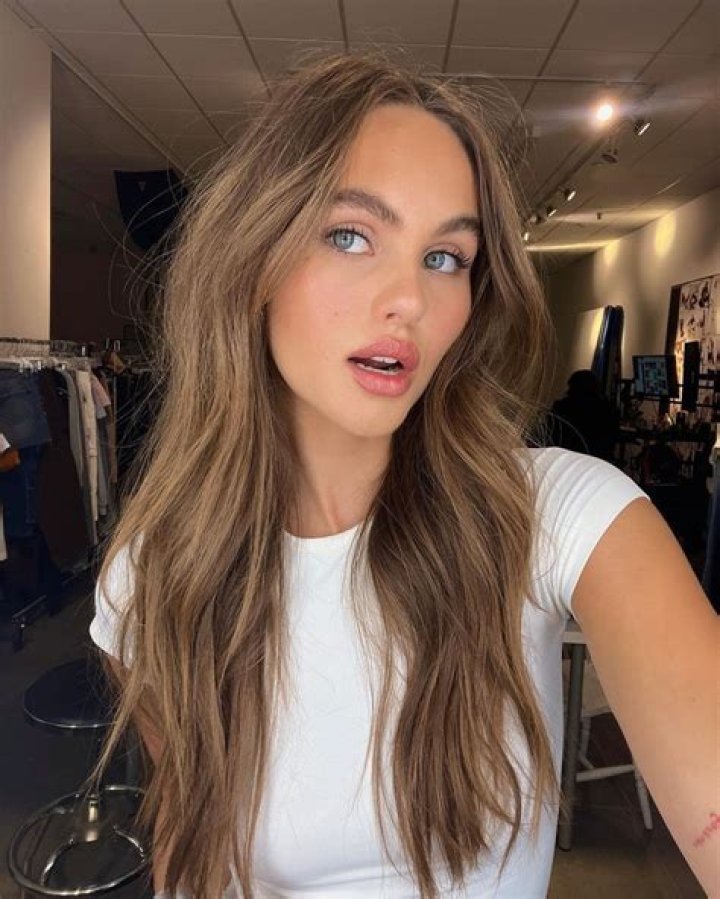 Lily Easton 