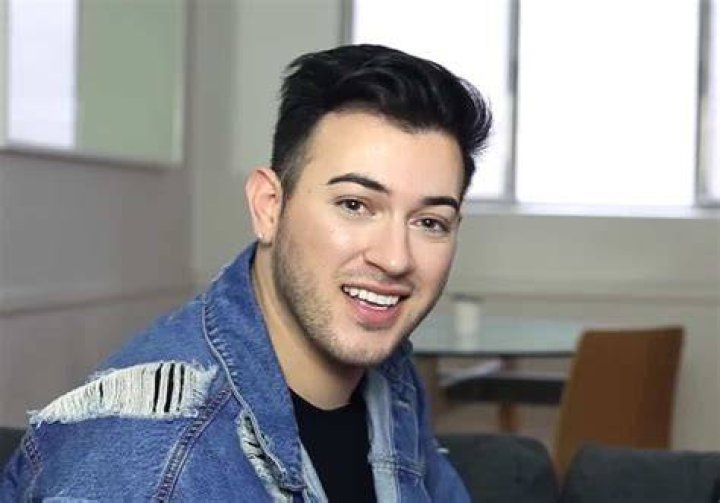 Maybelline Makes Manny Mua the Company's First Ever Male Brand