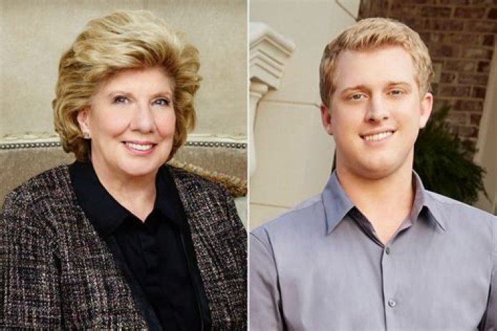Todd Chrisley pays tribute to Aunt Frances, Nanny Fayes best friend Fri 18 March 2022