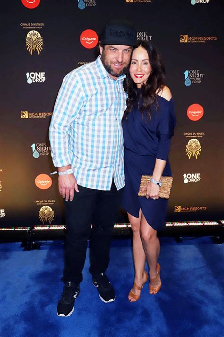 Who is TJ Lavin's wife Roxanne? Meet the former model and nutritionist